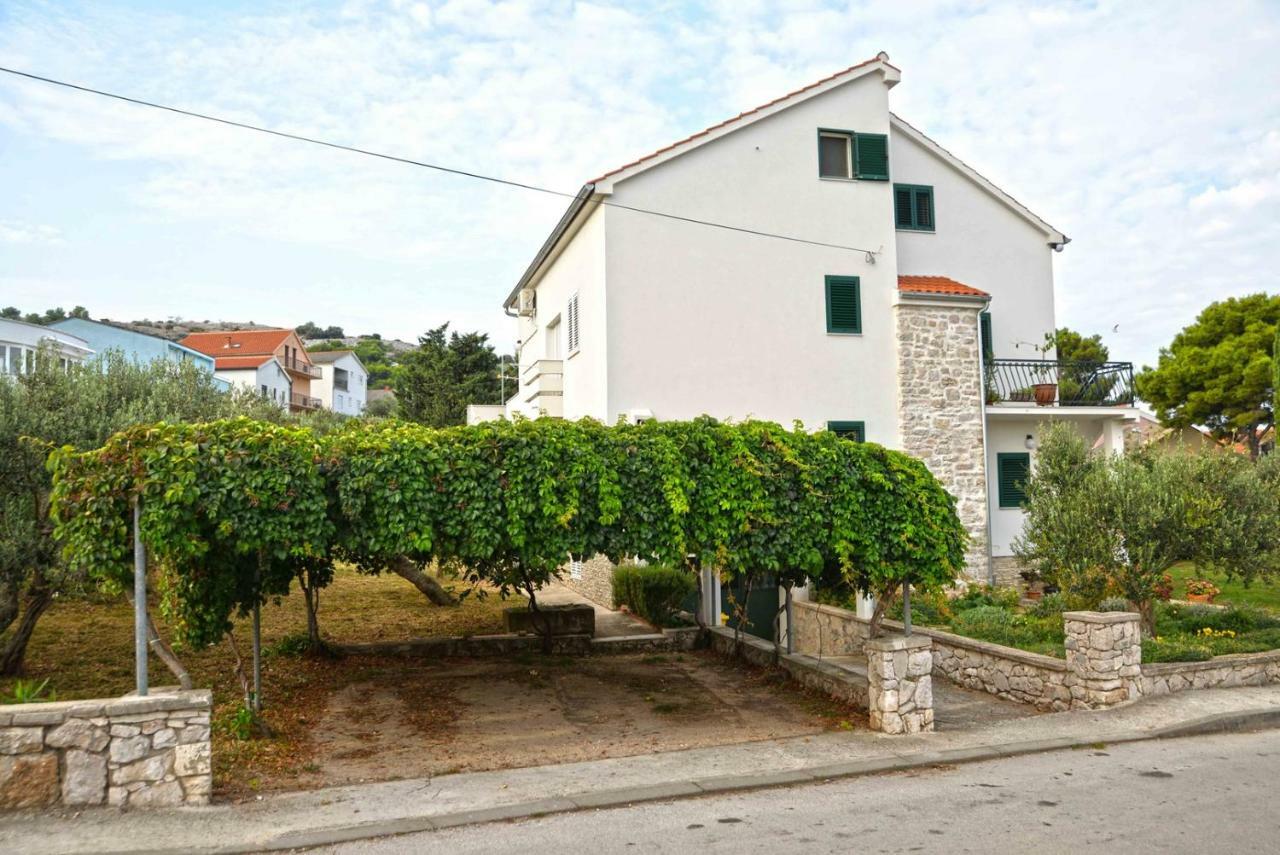 Apartment Kristina Муртер Екстериор снимка
